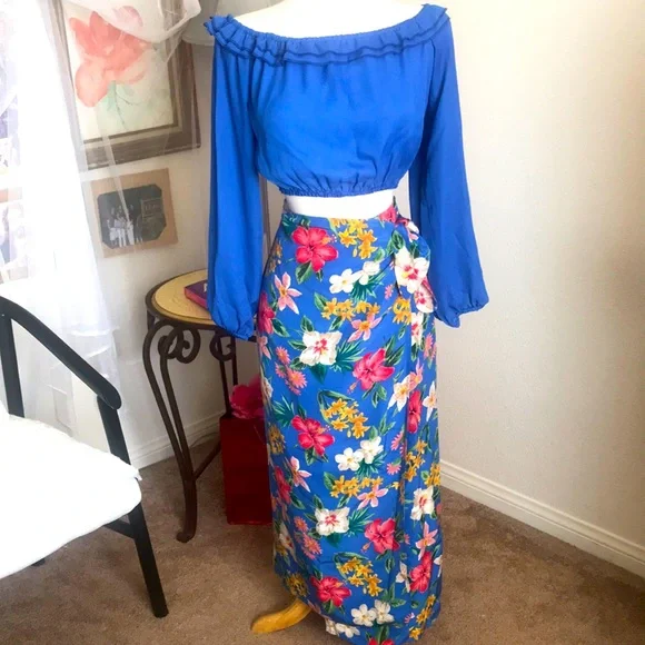 Beautiful wrap Hawaiian silk skirt - Picture 1 of 7